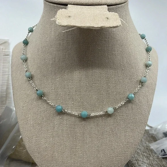 Vintage Napier Silver Tone Necklace with Aqua Blue Stones 14"-16" - Picture 2 of 10